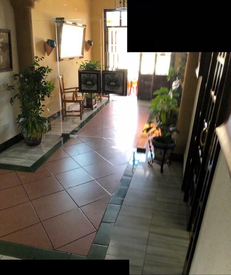 拉耶德拉酒店 安特克拉 外观 照片